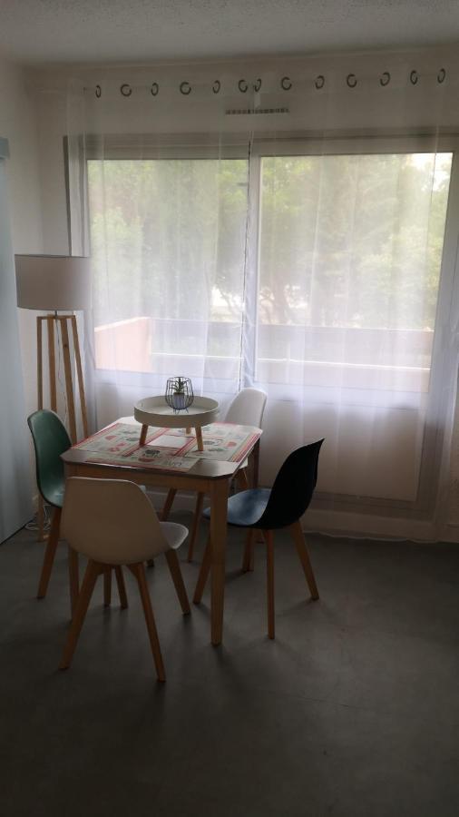 La Desirade Avec Parking- Port - Wifi Couchage En 160 Neuf Lägenhet Agde Exteriör bild